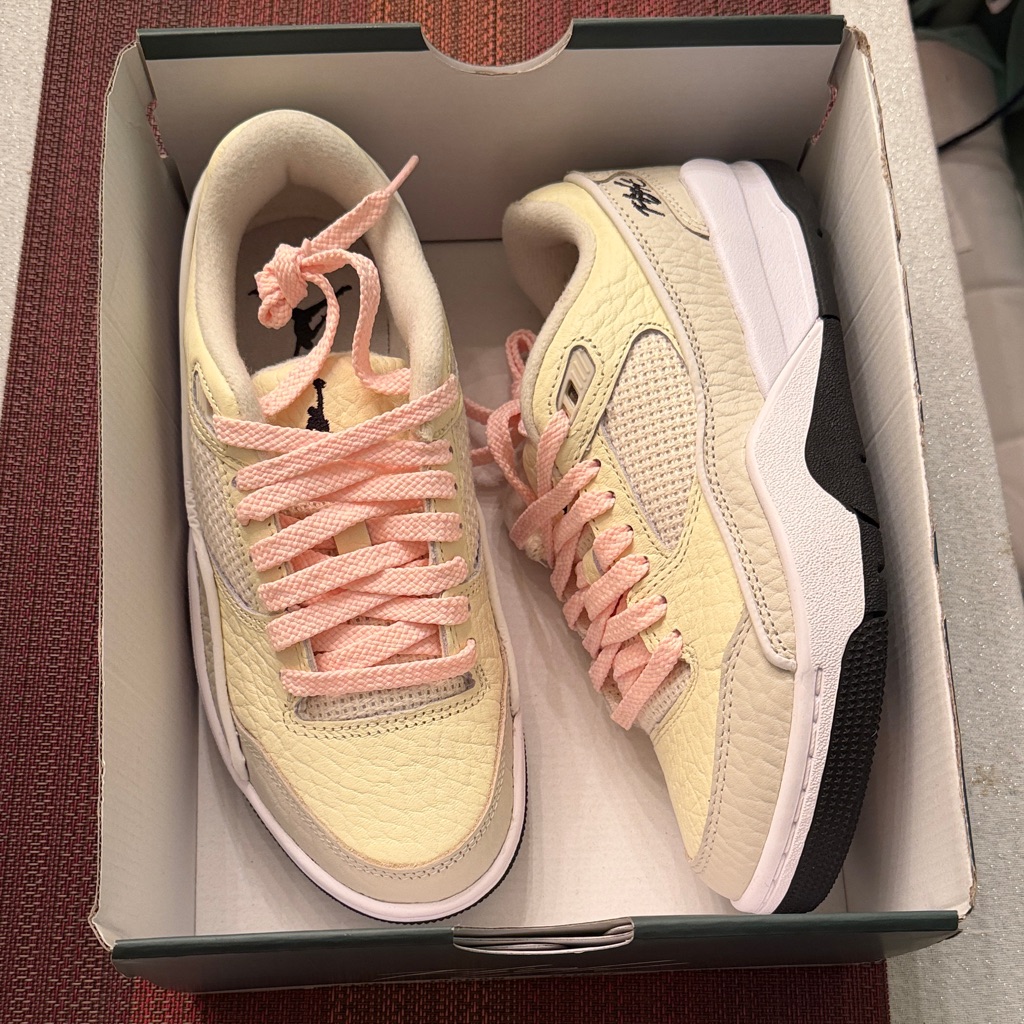 Air Jordan Women’s Jordan Flight Court Coconut Milk Black Nib